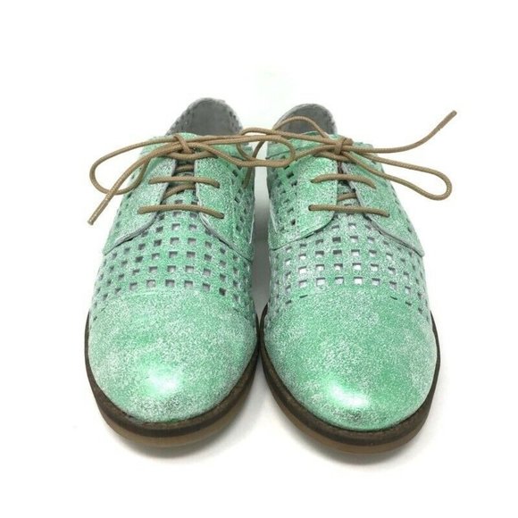 Mint Green Women's Flats - Picture 4 of 9